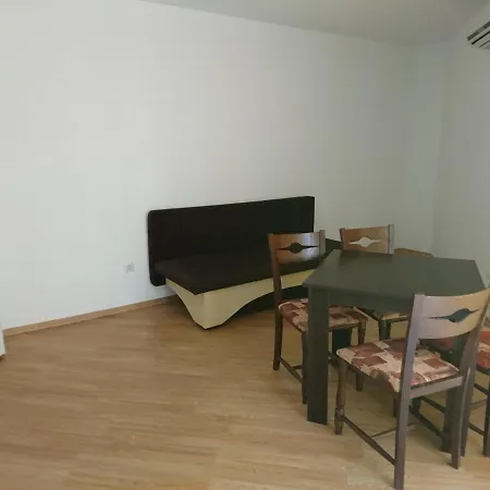 Aparthotel Royal Palm 2*