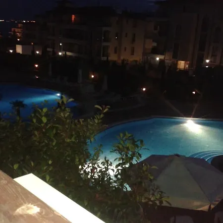 Royal Palm Aparthotel 2*