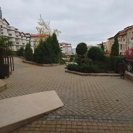 アパートホテル Royal Palm