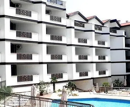 Royal Palm アパートホテル